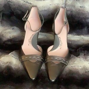 New! Kenneth Cole Reaction Heels